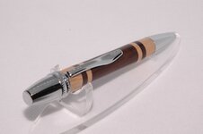 pen2.jpg