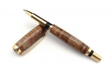 Birds eye Maple Jr. Gent 009.jpg