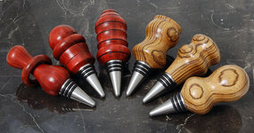 bottle_stoppers_redheart_zebra.jpg