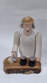 German Smoker - Beekeeper4.jpg