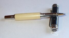 Copy of pen 006.jpg