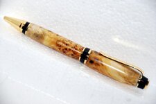 pens - 4-14-11 Cedar Burl from Lin British Columbia 2.jpg