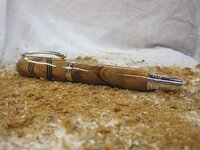 Jr. Gent Rhod Rimu-Celtic knot 01.JPG
