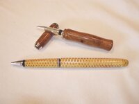Oak burl Barron & Pop Corn closed end.jpg