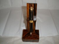 Gary's Pen 002.jpg