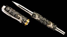 Toni's Black Roses_1.jpg