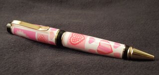 Valentines Day Pen 1.JPG