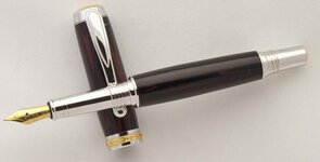 Red and Black Ebonite Jr. Statesman_2.jpg