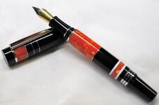 Momo-Style Segmented Fountain Pen 006.jpg