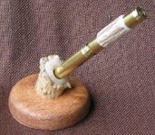 DESK PEN (200x176).jpg