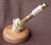 DESK PEN (600x529).jpg