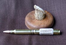 dESK pEN (2) (600x410).jpg