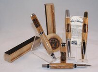 Pens 1 078_edited-1.jpg