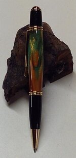 Gold and green Gadspy.jpg