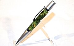 Green pen.jpg