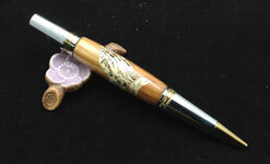 Hands Pen2.jpg