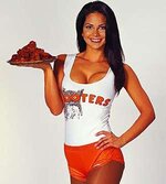 hooters-girl.jpg