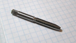 cuttingthreads_beforedeburring.jpg