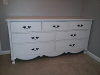 dresser pic.jpg
