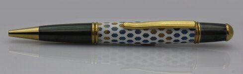 CNChoneycomb-pen.jpg