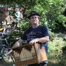 busker