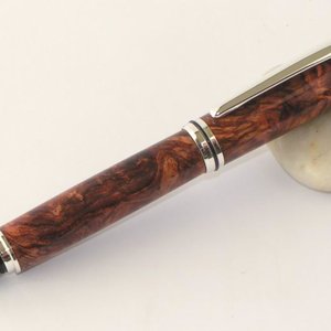 Baron FP - Honduras Rosewood Burl 2 (closed)