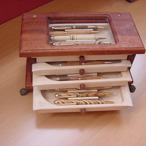 Mini pen chest