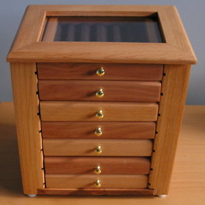 PEN CHEST