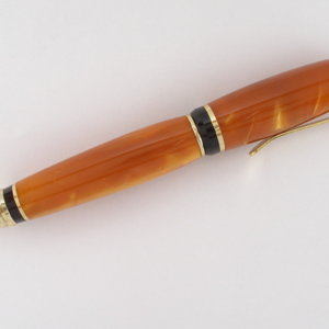 Orange PR on gold Cigar.