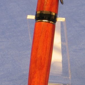 Redheart Cigar (Black Ti)
