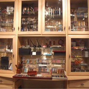 Pen cabinet