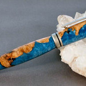 Maple Burl Cast in blue PR