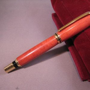 Baron fountain pen with Pink Ivory