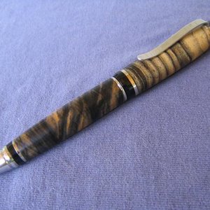 Platinum Cigar pen with crosscut Black and White Ebony
