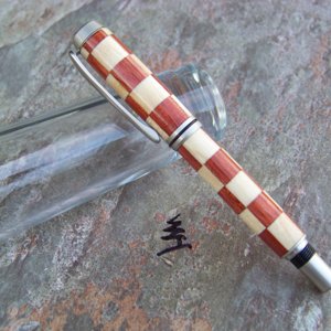 Checkerboard Pen