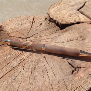 Walnut w/ Maple Swirl