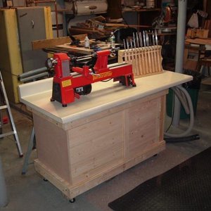Lathe Bench w/Built in Vacuum