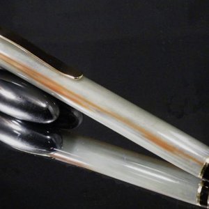 Jade long cigar