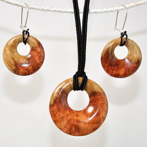 Pendant & Earrings