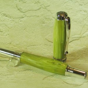Bakelite - Green Swirl  JSII