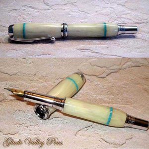 Bakelite - Cream Swirl with Turquoise