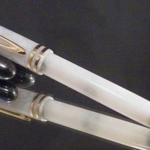 White and Black Acrylic Fountain pen