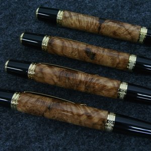 Christmas Pens 09