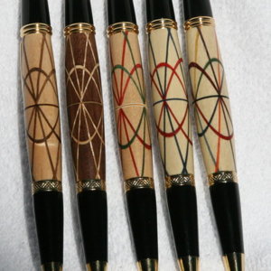 5 Christmas pens
