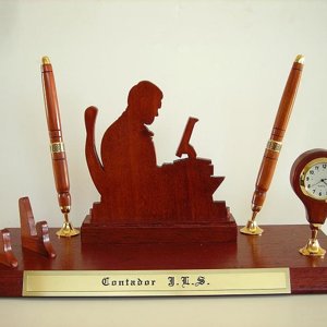 Pen holder
