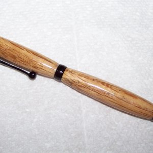 Red Oak Pencil side