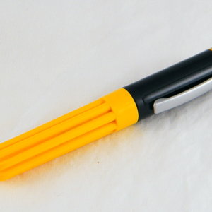 String-winder pen