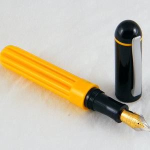 String-winder pen