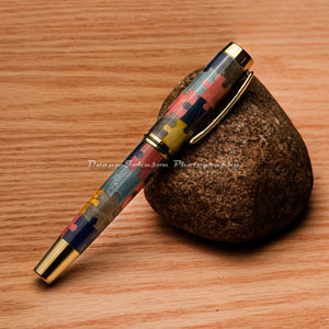 Inlay w/ rock