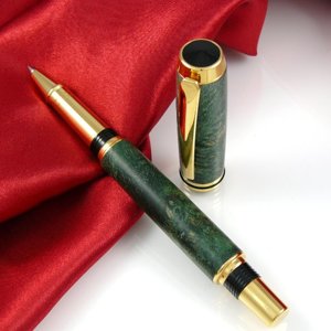 Jr Gentleman Green Dyed Box Elder Burl
